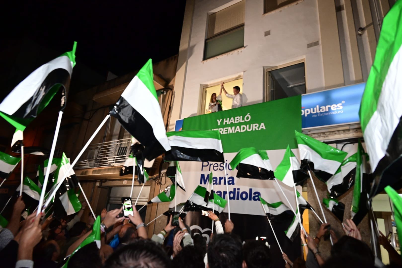 María Guardiola retrata la soberbia de Abascal y pide un último servicio a Fernandez Vara