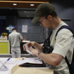 Casi 600.000 madrileños emitieron su voto por correo, el 24% del total Casi 600.000 madrileños emitieron su voto por correo, el 24% del total