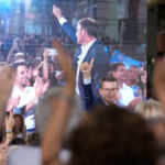 Feijóo busca el apoyo de PSOE y Vox para lograr la mayoría absoluta y superar el bloqueo de Sánchez