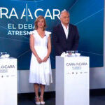 Pedro Sánchez y Feijóo, a 2,5 metros de distancia y con una Sala del Tiempo