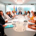 Feijóo quiere explorar con Sánchez la posibilidad de un pacto de PP y PSOE