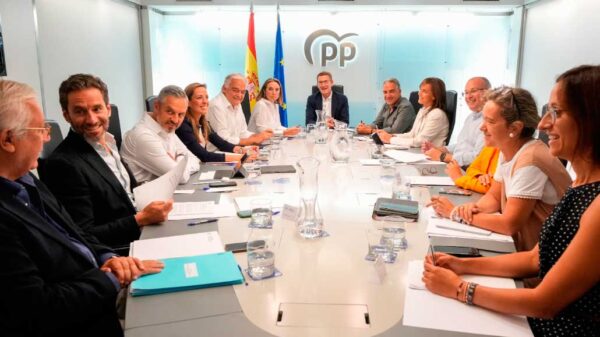 Feijóo quiere explorar con Sánchez la posibilidad de un pacto de PP y PSOE