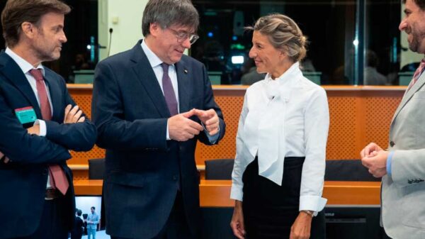 Puigdemont y Yolanda Diaz, un escándalo que rompe cualquier convención política
