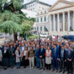 Cuca Gamarra denuncia la órden de Sanchez de cerrar el Congreso a cal y canto Cuca Gamarra denuncia la órden de Sanchez de cerrar el Congreso a cal y canto