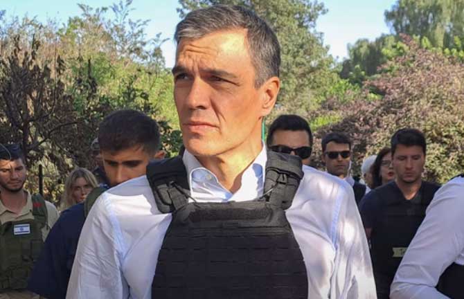 Sánchez alarma en Europa al abrir una delicada crisis con Israel en plena guerra Sánchez alarma en Europa al abrir una delicada crisis con Israel en plena guerra