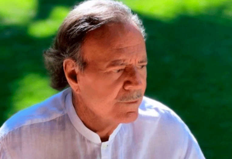 Julio Iglesias. La vida sigue igual, el especial con Joaquín Prat en Telecinco
