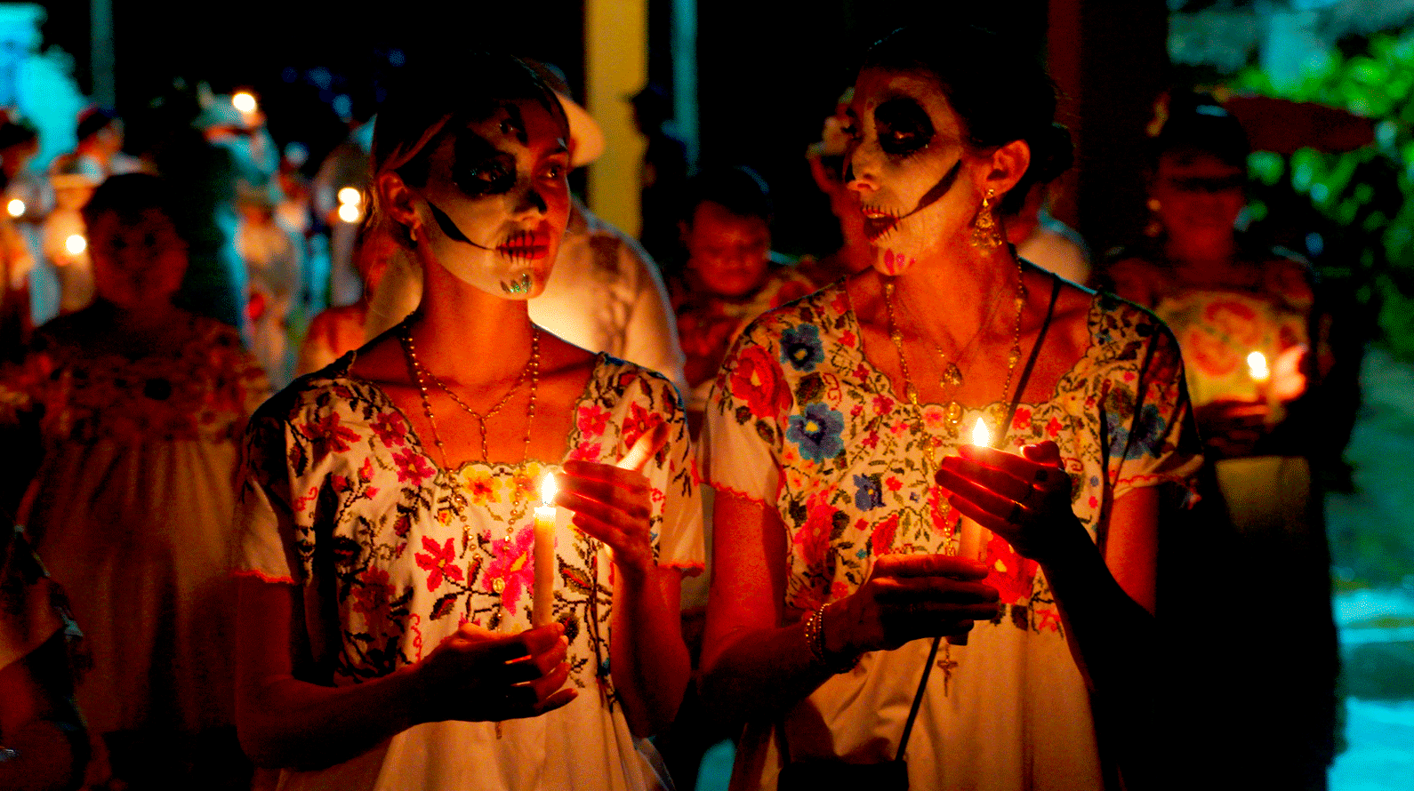 Paz Padilla y Anna Ferrer asisten a un ritual único en su viaje a México