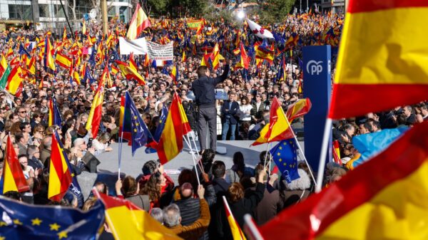 Almeida, incisivo contra el pacto de PSOE con Junts y ERC, la Ley de Amnistía y la fachoesfera de Sánchez