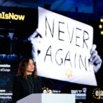 En contra del antisemitismo, con la libertad, la vida y la verdad, Ayuso en Never again