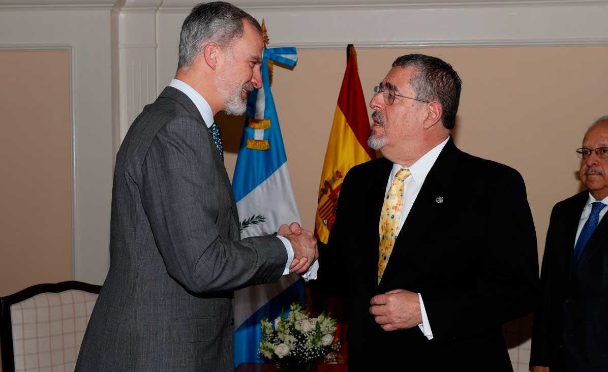 El Rey en Ciudad de Guatemala, un cordial encuentro con Bernardo Arévalo de León