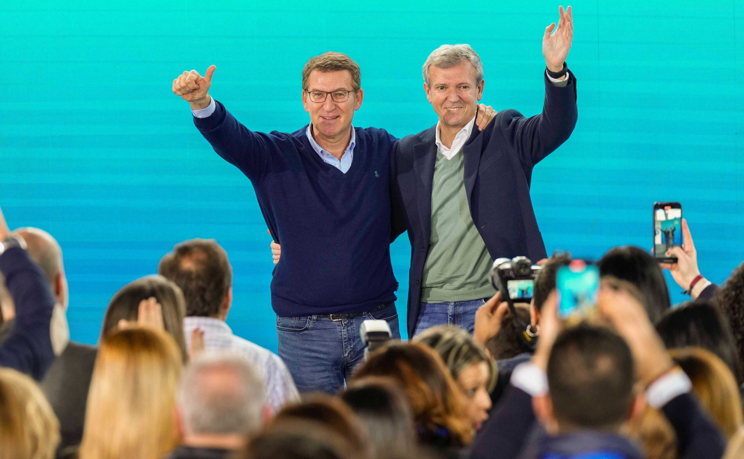Feijóo pide pensar en Galicia y en España al llamar a una votación masiva y transversal
