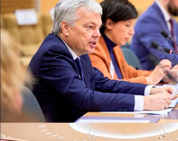 Didier Reynders informado con detalle por Dolors Montserrat del proceso a Puigdemont por terrorismo