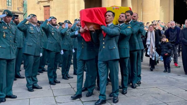 Feijóo urge la reprobación de Grande-Marlaska y viaja con urgencia a Cádiz