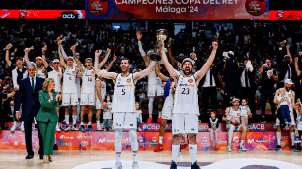 El Real Madrid de Chus Mateo (96-85) frena al FC Barcelona y recupera la Copa del Rey