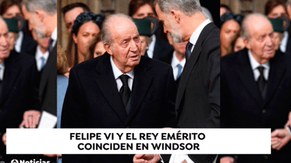 La delicadeza y atención del Rey con su padre, Juan Carlos I, en el funeral por Constantino de Grecia