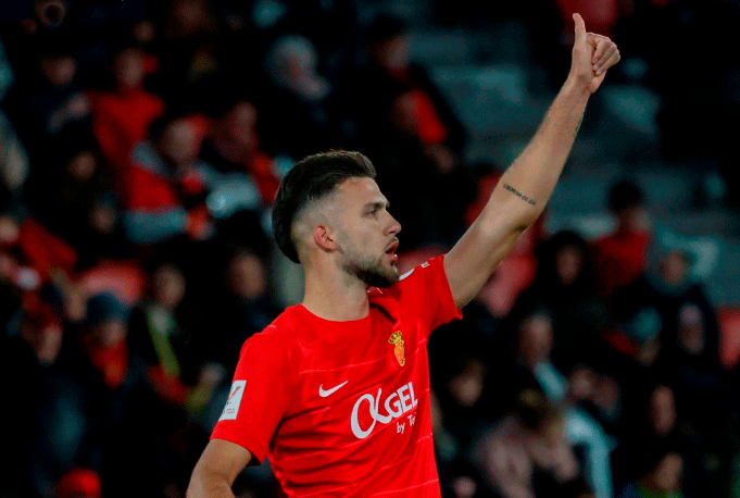 El Mallorca de Javier Aguirre se impone al Girona, y el Villarreal fulmina al Granada El Mallorca de Javier Aguirre se impone al Girona, y el Villarreal fulmina al Granada