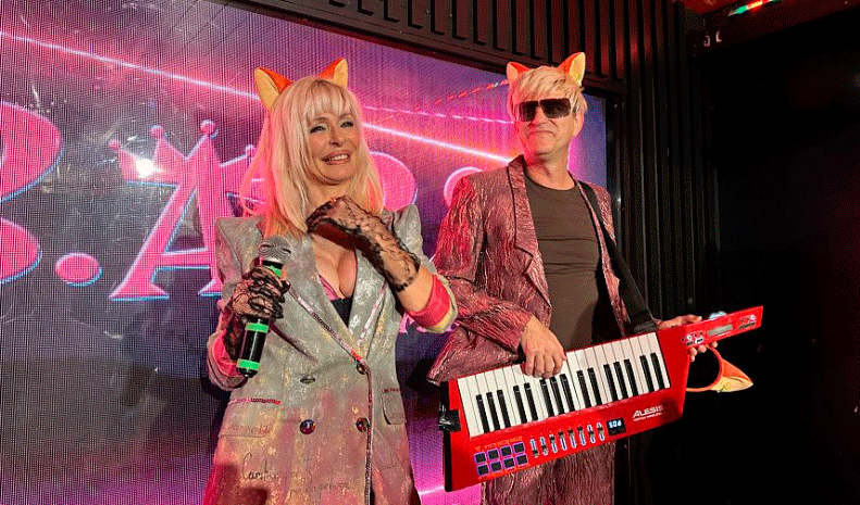 El Radio City Music Hall de Nueva York acoge a Zorra de Nebulossa con Gloria Trevi