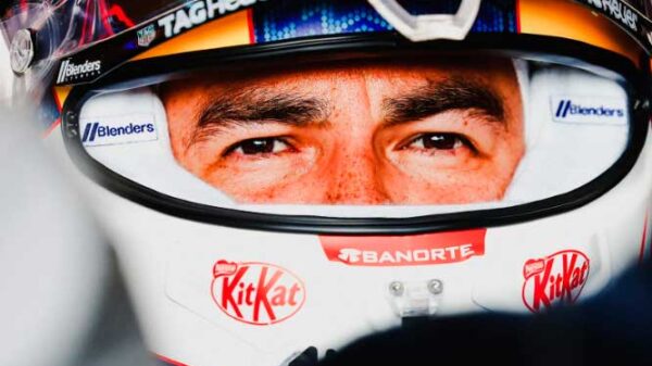 Dramático choque de Checo Pérez  y Kevin Magnussen con terrible susto y los dos pilotos ilesos