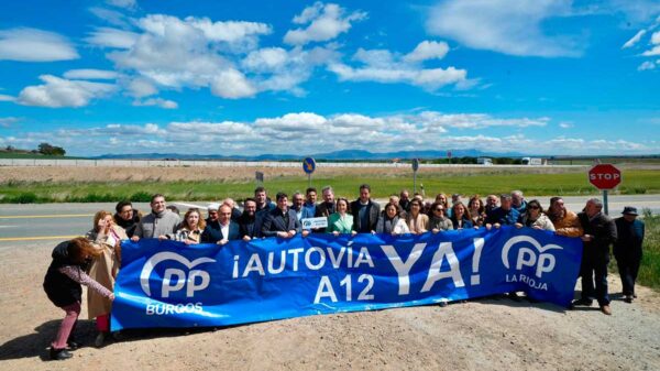 Cuca Gamarra denuncia y advierte que Sánchez exige máximos poderes sin ningún control