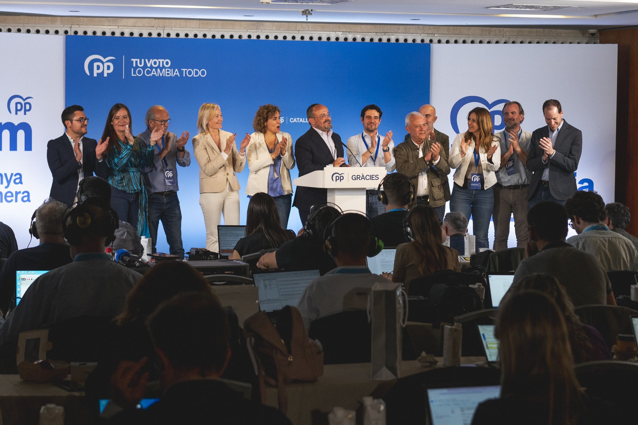 Feijóo marca el reto de entrar en nuevos caladeros de votos de liberales y socialdemócratas