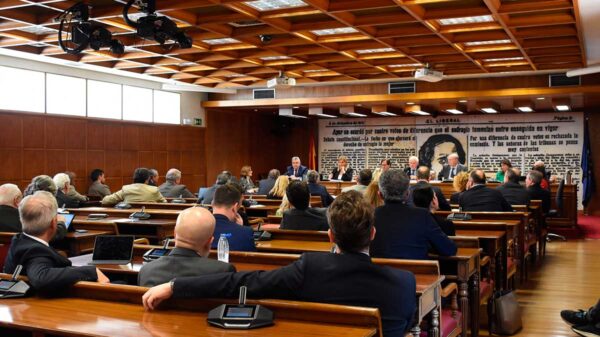 Era el padrino de Koldo y ahora calla y tapa, la polémica por los silencios de Santos Cerdán Era el padrino de Koldo y ahora calla y tapa, la polémica por los silencios de Santos Cerdán