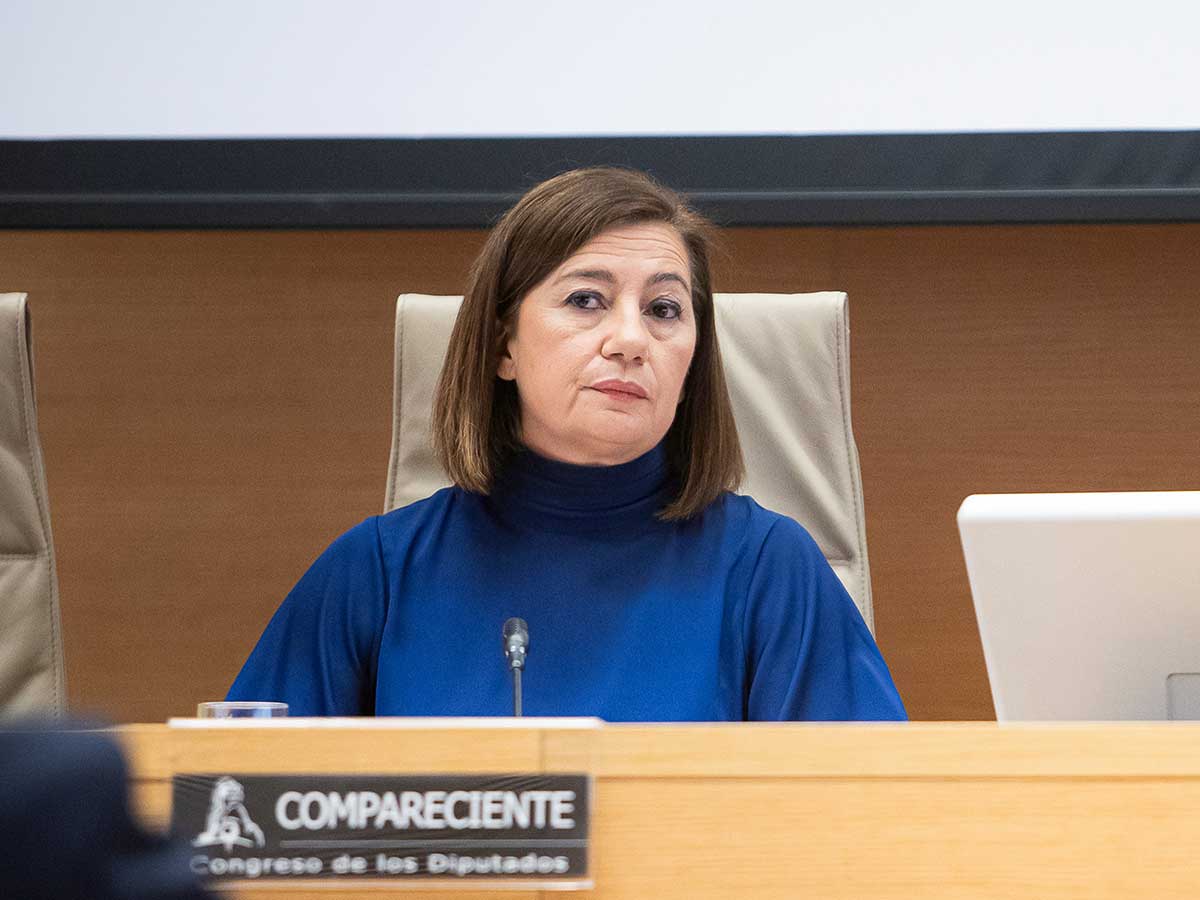 Bendodo obligó a la presidenta del Congreso a reconocer que hablaba con Koldo
