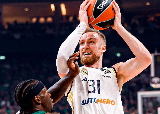 Chus Mateo insiste en varias claves de la derrota ante el Panathinaikos Chus Mateo insiste en varias claves de la derrota ante el Panathinaikos