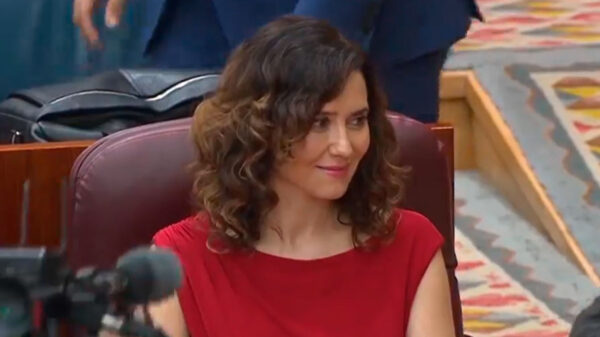 Ayuso califica a Sánchez de matón y avisa al PSOE de que vamos a ser el azote de la corrupcion