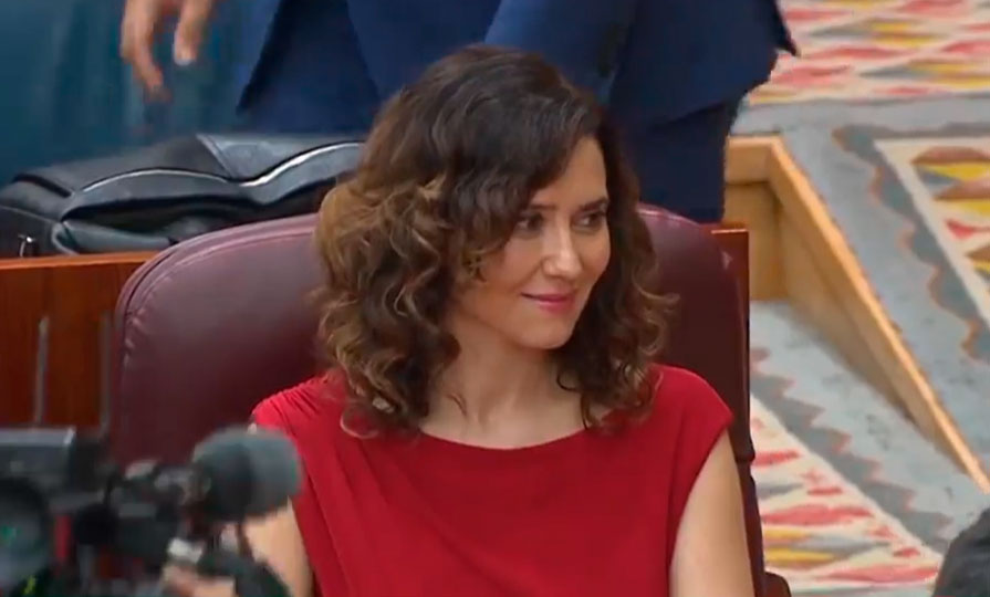 Ayuso califica a Sánchez de matón y avisa al PSOE de que vamos a ser el azote de la corrupcion