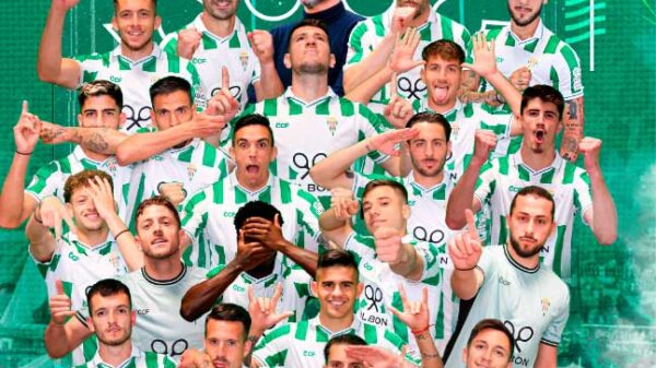 La ciudad de Córdoba vive en estado de éxtasis el ascenso del Córdoba CF a Segunda División