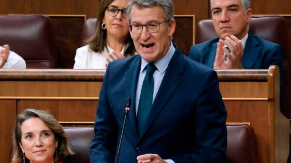 La dimisión del fiscal general, explicar la corrupción y dejar trabajar al Tribunal Constitucional