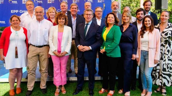 Dolors Montserrat denuncia ante la Comisión Europea la grave inacción de Sánchez para proteger Canarias