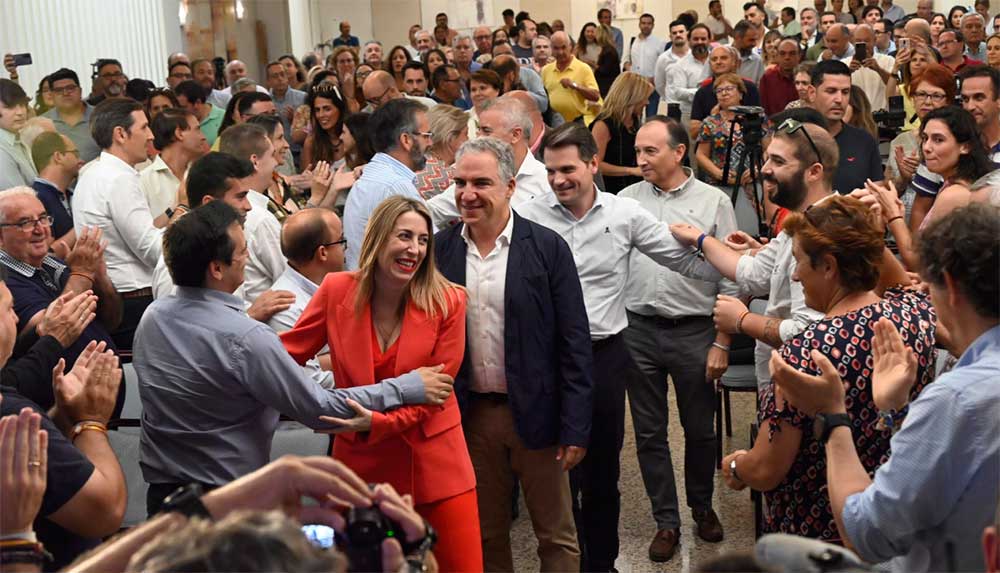 Bendodo destaca la victoria de María Guardiola y avisa de los nervios de Begoña Gómez