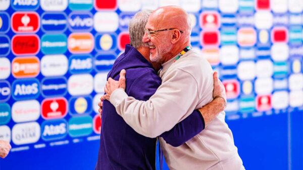 Luis de la Fuente (63 años) frente a Didier Deschamps (55), un duelo de grandes estrategas