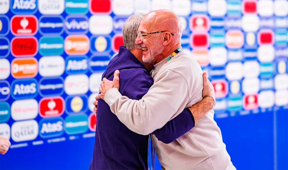 Luis de la Fuente (63 años) frente a Didier Deschamps (55), un duelo de grandes estrategas