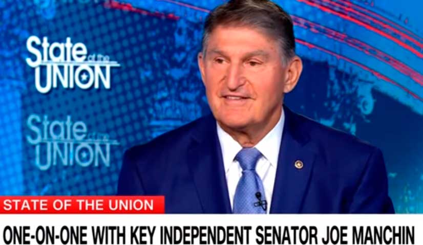 El senador Joe Manchin se sumó a las voces en el Partido Demócrata que urgieron un paso al costado de Biden