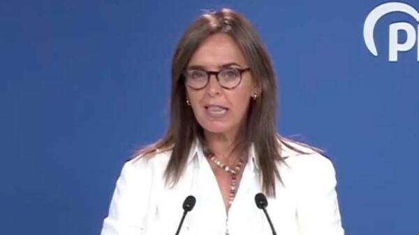 Carmen Fúnez denuncia un golpe de Estado de Sanchez contra la igualdad y la solidaridad en España