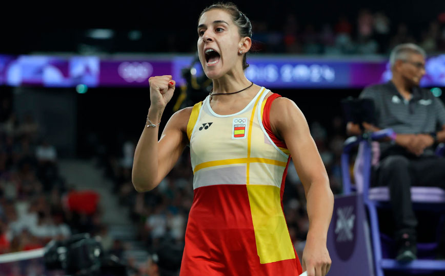 Carolina Marín avanza a cuartos tras ganar un duro duelo a la estadounidense Zhang