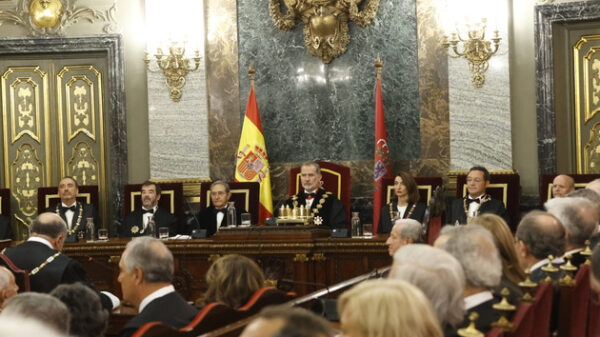 El Rey atento ante el intento de Sánchez de romper la unidad fiscal de España con el pacto con ERC