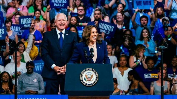 Kamala Harris y Tim Walz arrasan en Filadelfía como el ticket del Partido Demócrata