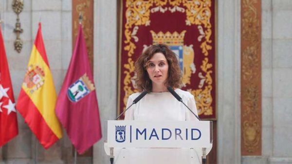 Sánchez busca la destrucción de España a través de pactos ocultos, la denuncia de Ayuso