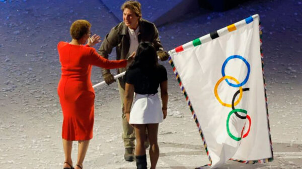 La clausura de París 2024 con Tom Cruise lideró, Secretos resistió, y Adivina que hago se estrelló