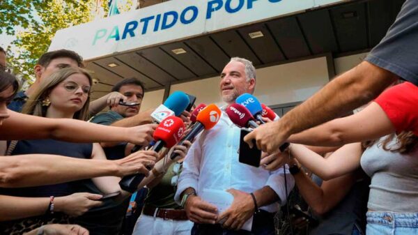 Mociones en parlamentos y ayuntamientos en defensa de la igualdad de todos los españoles