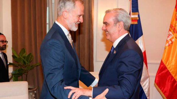 Inadmisible la soledad del Rey Felipe VI en su viaje oficial a República Dominicana