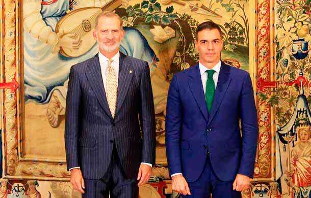 Hermetismo sobre las dos horas del Rey con Sánchez, Page lidera la rebelión en el  PSOE y Legislatura en KO