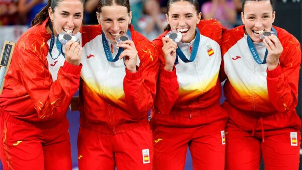 El fútbol femenino y los RedSticks, y el estreno del potente  equipo de piragüismo
