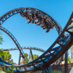 10 atracciones únicas para celebrar el Día Internacional de la Montaña Rusa o cualquier otro día