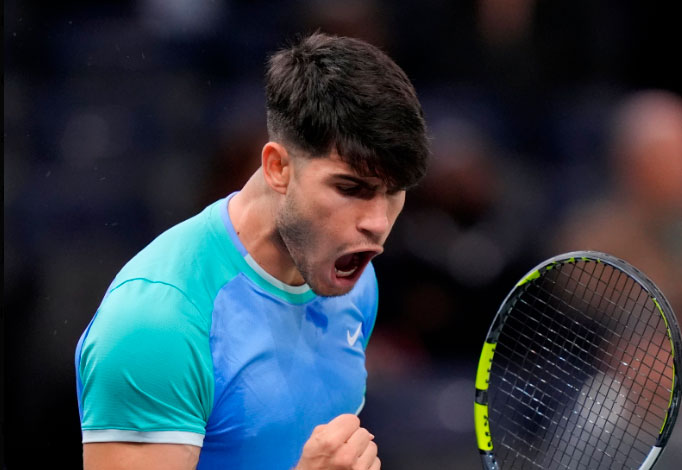 Carlos Alcaraz se estrena en París-Bercy con un cómodo triunfo ante Nicolás Jarry Carlos Alcaraz se estrena en París-Bercy con un cómodo triunfo ante Nicolás Jarry