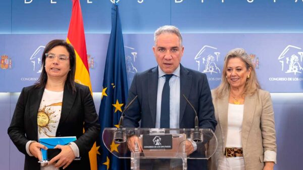 Bendodo pide dimitir a Armengol, Torres, Marlaska e Illa y auditorías en Sanidad e Interior Bendodo pide dimitir a Armengol, Torres, Marlaska e Illa y auditorías en Sanidad e Interior
