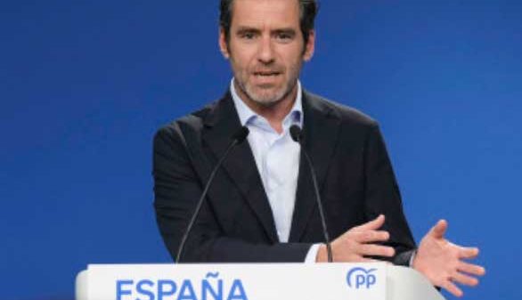La Moncloa justifica con bulos su ley de etarras y el varapalo a Begoña Gómez La Moncloa justifica con bulos su ley de etarras y el varapalo a Begoña Gómez